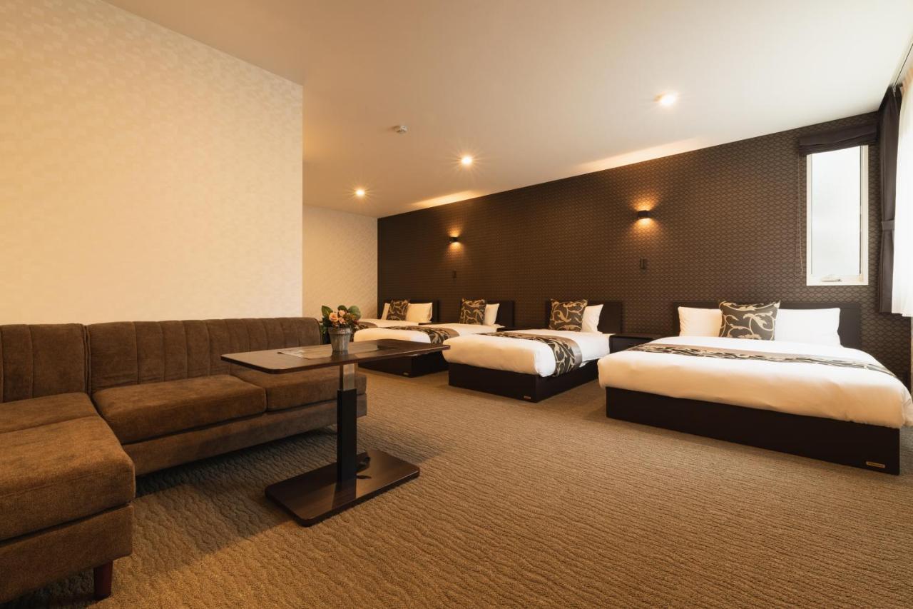 Grand Base Nagasaki Ekimae Aparthotel Ngoại thất bức ảnh