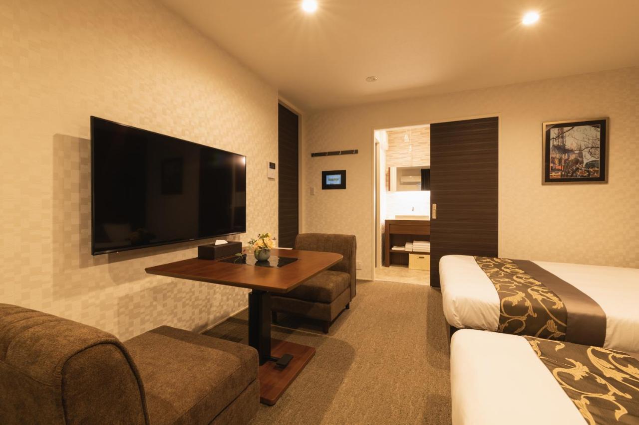Grand Base Nagasaki Ekimae Aparthotel Ngoại thất bức ảnh
